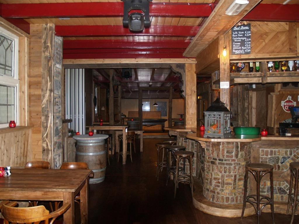 菩提树下的酒店 罗登 外观 照片